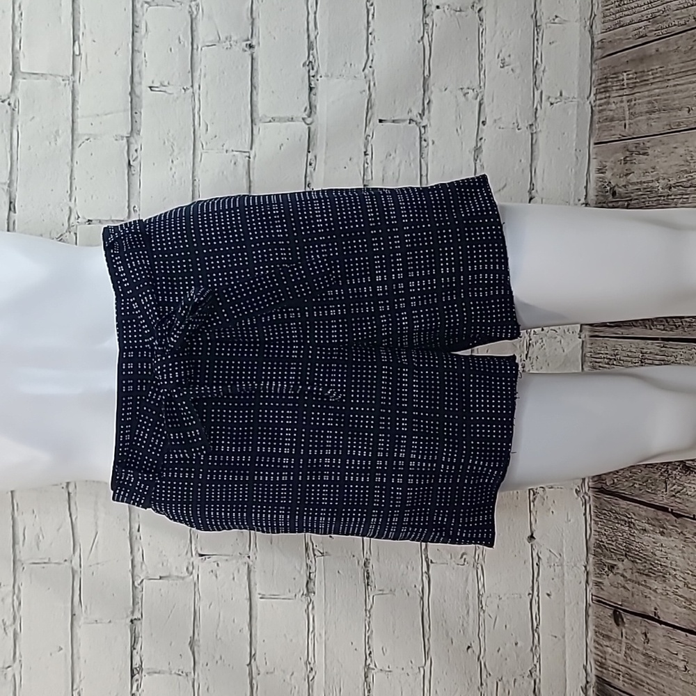 Banana Republic Preppy Dressy High Rise Belted Tie Waist Short in Black/White